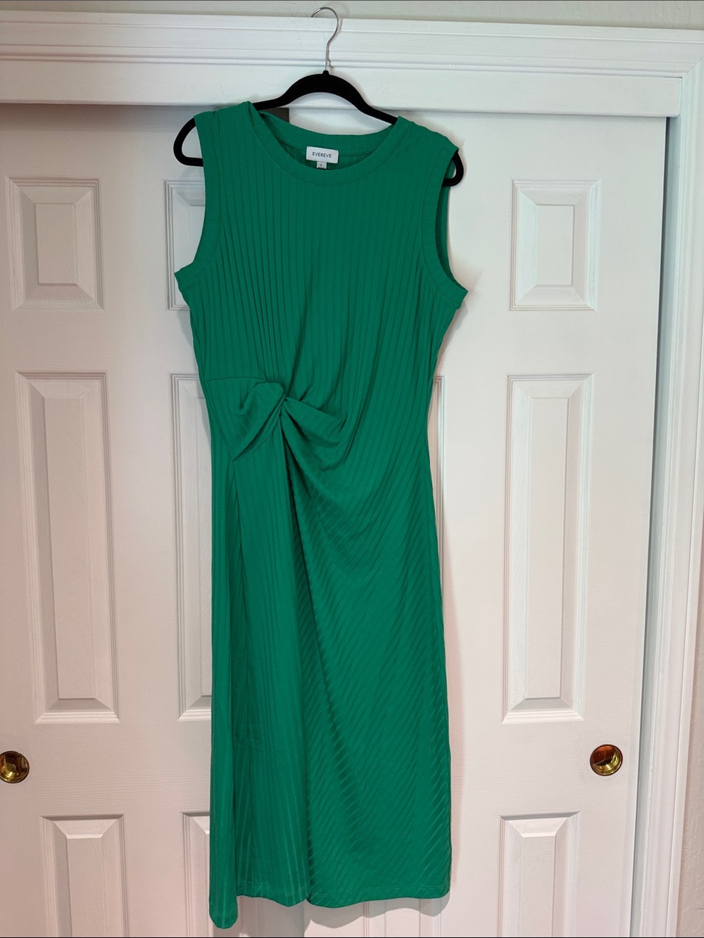 Evereve Emerald Green Sleeveless Knot-Front Midi Dress
